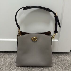 Coach Willow Leather Bag.